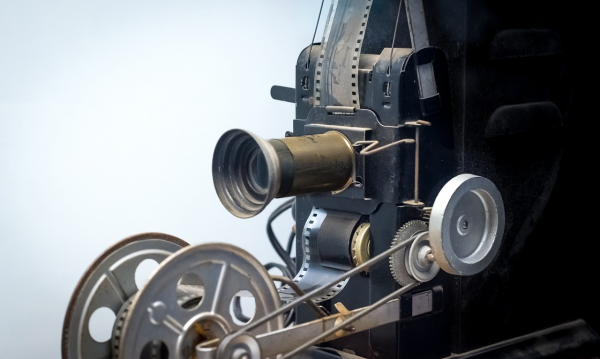 film13653341280600x359 film13653341280600x359