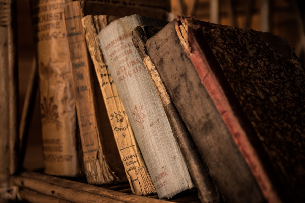 oldbooks4364989607201600x400 oldbooks4364989607201600x400